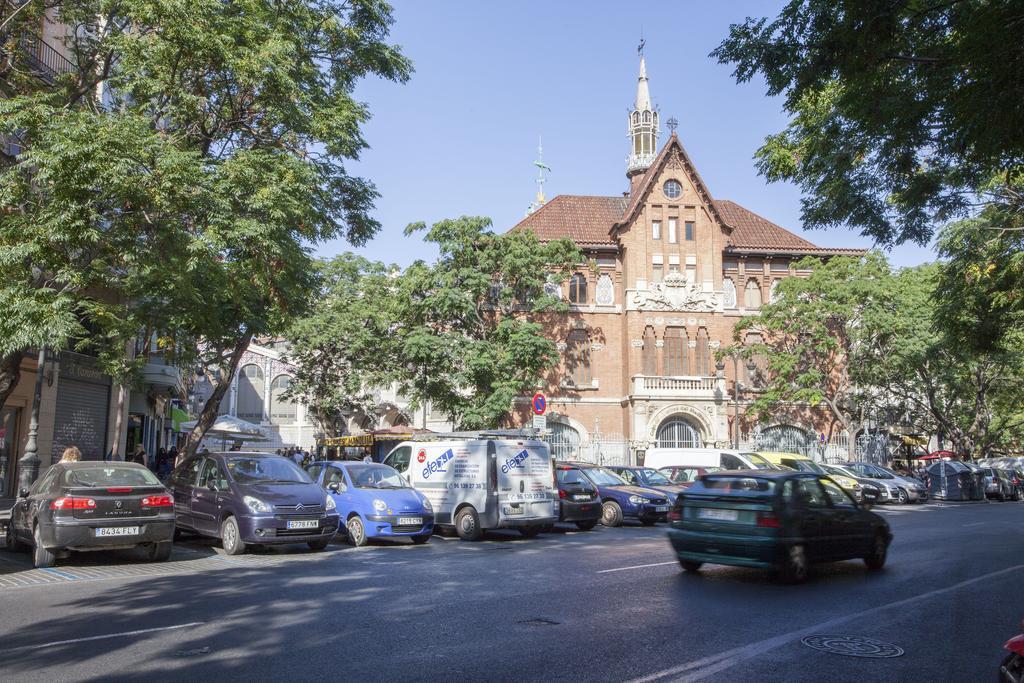 Singularstays Mercado Central Валенсия Екстериор снимка